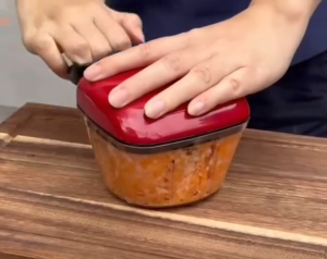 Dụng Cụ Xay Tỏi Ớt Kaiyo Dao Sắc Bén Xay Nhuyễn Mịn Nhanh Chóng