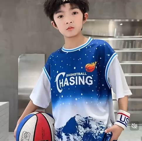 Bộ đồ thể thao bé trai năng động phong cách khỏe khoắn