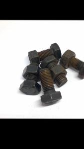 Produk Baut Baja Ukuran 10 x 25 mm Hitam Bahan Besi Mur Baja Universal