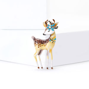 Christmas Deer Brooches for Women Men New Design New Year Beauty Animal Party Office Brooch Pins Gifts