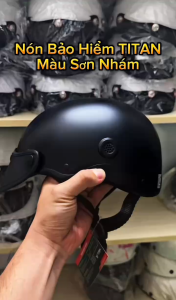 Nón Bảo Hiểm Thêu Logo TITAN - Mũ Bảo Hiểm Có Lỗ Thông Gió - Hợp Với Mọi Lứa Tuổi - Kiểu Dáng Nón Sơn