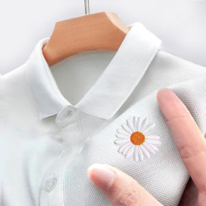 High-End Embroidered Daisy Polo Shirt Short Sleeve Loose Fit Ice Silk Mens T-Shirt Youthful Summer Fashion Standard Fit Cotton Polyester