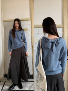 NIHAOKANONG | Áo Sweater Tay Đính Nơ Cổ Xếp Ly Màu Xanh