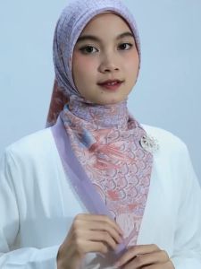 Hijab Jilbab Kerudung Segi Empat Motif Voal Premium Lasercut Printing (Sarah)