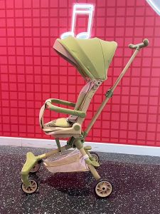 Baby Foldable Lightweight Comfortable Stroller Adjustable Seat Tilt 360 Adjustable.