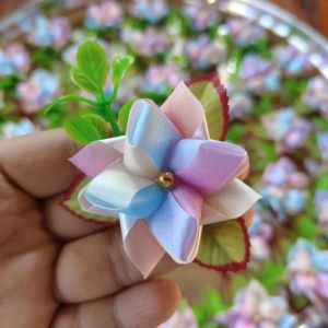 ✅พร้อมส่ง แพ็ค50ดอก เหรียญโปรยทาน ดอกมะลิหอม มะลิหอม +ตกแต่ง เหรียญในตัว พร้อมใช้งาน เลือกเนื้อริบบิ้น/เลือกสีริบบิ้นได้ กำพรึก เหรียญโปรยทานดอกไม้