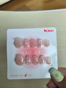 10 PCS PRESS ON NAILS. HANDMADE NAILS SIZE M