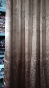 Gorden Minimalis dengan Warna Berani dengan Motif Polos Warna Orange untuk Ruangan Berkelas standar untuk Jendela atau Pintu