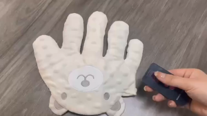 Free your hands Baby Aid Sleeping Patting Doll Pillow Soothing Palm Newborn Sleep Companion Baby Nursing Pillow Remote