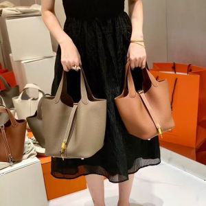 New Womens Leather Bucket Bag Basket Design Handbag Lychee Pattern Top Layer Cowhide Mother-Child Handbag Trendy