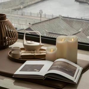 Modern Simplicity Candle Decorative Display Stand Tea Table Sample Room Decoration Design with Handle Pot Cup for Living Room