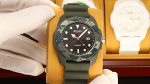 Jam Tangan Pria Analog Tali Silicone Tahan air SKMEI 2393