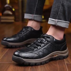 Sogo Fashion รองเท้าหนังกลับPU รองเท้าผู้ชาย รองเท้าลำลอง TL202