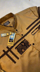 Baju Koko Pria Elrumi Lengan Panjang Kombinasi Batik Motif Zolied Warna Coklat