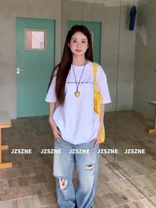 T-Shirt Wanita Lengan Pendek Putih Ukuran Besar Motif Huruf Keren Katun Bernapas Tipis Slim Fit Desain Streetwear Korea Tren Musim Panas 2025 Baju Casual Modern Nyaman Manis dan keren Pakaian Kerah bulat Slip - on Tops Wanita Pria Pakaian couple