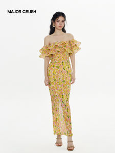 Off-Shoulder Bodice Hugging Long Dress