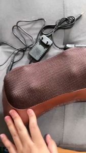 Bantal Pijat Elektrik – Alat Pijat Tubuh & Leher Terapi Pegal Mesin Pijat Badan Shiatsu