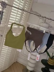 COZOK | Áo Ngực Thể Thao Nữ Màu Trơn Lưng Chéo Mềm Mại Thoáng Khí Chất Liệu Nylon Dệt Kim Thích Hợp Cho Chạy Bộ Đạp Xe Tập Luyện Yoga.