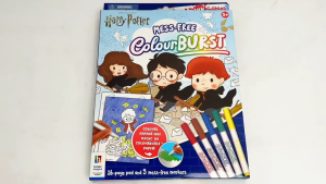 Harry Potter ColourBurst Colouring Pad Gift Set (Box Set) With 5 Marker Pens For Kids