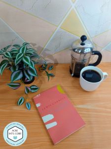 Alices Adventures in Wonderland (Legend Classics) Paperback