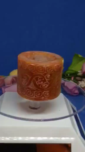 特价保证正品-天然红岫玉（又称红邮玉）玉指环(也称为板指只适合穿着大姆指而已)巿场少见超大size(Size 33)请参考以下关于此玉品简介-An Original Natural Red Xiuyan Jade Ring(Extra Big Size for Thumb finger)