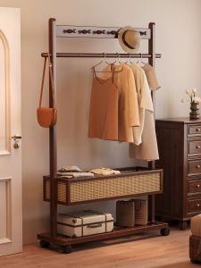 YONGJUE | Retro Wooden Coat Stand