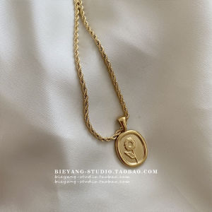 Zuoran French Vintage Sunflower Floral Necklace Sweater Chain Versatile Titanium Steel Fashion Jewelry for Women Elegant