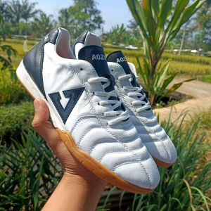 sepatu futsal AOZORA LUGGA bahan kulit nyaman berkualitas tinggi