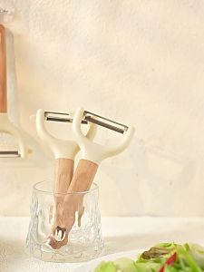 Multifunctional Fruit Peeler