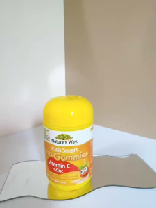 [Nhập khẩu chính ngạch] Viên kẹo nhai Kids Smart Vita Gummies bổ sung Vitamin C và kẽm lọ 60 viên
