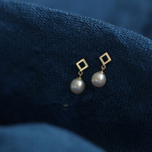 GOLDtutu Luxury Freshwater Natural Pearl Pure 9K Yellow Gold Mini Square Stud Earrings kj223 2020 New