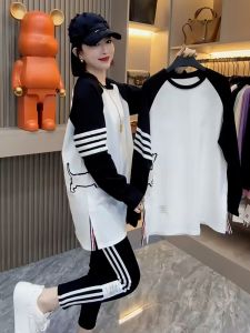 เสื้อยืดแขนยาวผู้หญิงคอตตอนแท้พิมพ์ลายการ์ตูนสไตล์อเมริกัน ทรงหลวม ทรงยาวปานกลาง เสื้อแขนยาวฤดูใบไม้ผลิ