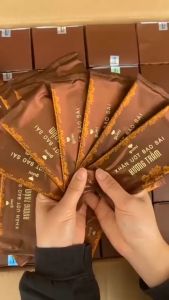 Khăn Ướt Giấy Ướt Gumi Bao Sái Hương Trầm Hộp 20 Khăn 20x24cm Lau Dọn Ban Thờ Tiện Lợi