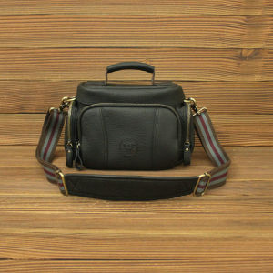 Handmade Top Layer Cowhide Leather Single Shoulder Bag Handbag Crossbody Bag for Men And Women Retro Style Casual Purse