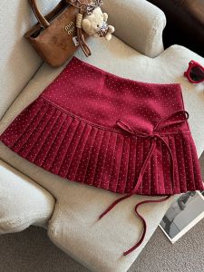 GUZILIAN | กระโปรงสั้นทรงเอเอวสูงสไตล์เกาหลีสำหรับผู้หญิง กระโปรงสั้นทรง A ป้องกันแสง สไตล์ย้อนยุค เดรสสั้นฤดูใบไม้ร่วงใหม่ กระโปรงจีบเข้ารูป