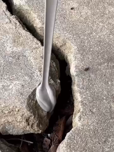 ปิดผนึกรอยแตกและช่องว่างในเวลาเพียง 10 วินาทีเพื่อการแก้ไขที่รวดเร็วถาวร ซีลแลนท์ซ่อมกันน้ำรอยแตกคอนกรีต 500g สำหรับ รอยแตกร้าวบนพื้นและกลางแจ้ง กาวซ่อมแซมช่องว่าง อิฐและกระเบือง กาวยาแนวสำเร็จ ยาแนวชักโครก ยาแนวกระเบื้อง กาวยาแนวกันน้ำ เติมช่องว่างกาว