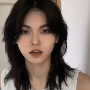 Model Rambut Akhir Serigala Pria & Model Rambut Merah