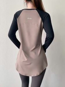 Penghantaran dari China [2025] Musim Bunga Musim Panas Baharu Pilates Yoga Atasan Setengah Panjang Menutupi Pinggul Lengan Panjang Blok Warna Blaus Sukan Bernafas T Wanita Baju 3.5