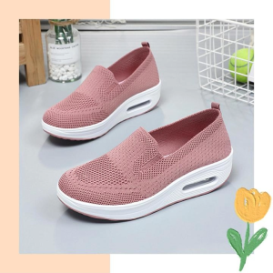 Pishops  ส่งในไทย   รองเท้าผ้สใบแฟชั่น งานสลิปออน ทรงสวย ใส่สบาย สีสันแมทช์ง่าย ใส่กับชุดอะไรก็เข้า ราคาถูกมาก ห้ามพลาดน้า