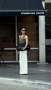 กระเป๋าถือ YASBY รุ่น The Passion Duffle Bag