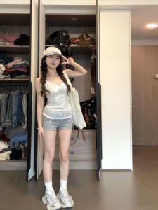 เสื้อกั๊กแขนกุดผ้าฝ้ายผสมสไตล์อเมริกันสำหรับผู้หญิงในช่วงฤดูร้อน เสื้อชั้นในเซ็กซี่สำหรับใส่ด้านนอก เสื้อกั๊กผู้หญิงแบบผูกโบว์ผีเสื้อ