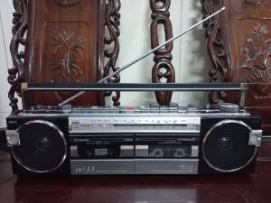 Cassette Sanyo MR-WU4 đẹp keng sơn xi bóng lưỡng zin nguyên bản.