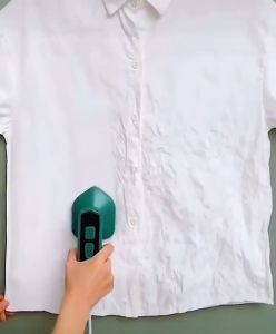 Mini Portable Steam ironing machine Wet and dry hanging ironing machine Travel small ironing machine 迷你蒸汽熨烫机