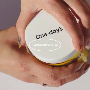 [ONE DAYS YOU] Help Me Honey-C Brightening & MoisturizingToner Pad (60 Pads)