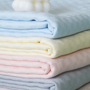 ผ้าห่มเย็นเส้นใยไผ่ ผ้าห่มเย็น ผ้าห่มผ้าขนหนู อ่อนนุ่มเย็น เนียน ผ้าห่มปรับอากาศสำนักงาน ผ้าห่มนอนกลางวัน 100*120ซม