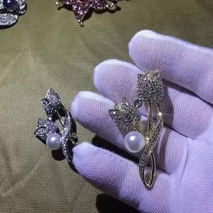 Thanh Lịch Hoa Tulip Thổ Cẩm Thời Trang Nữ Hợp Kim Kẽm Đầm Phụ Kiện Thu Đông Áo Pin Đa Năng Hộp Quà Tặng
