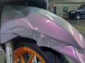 Skotlet Putih Mutiara L50cm Stiker Skotlet Motor Warna Putih Mutiara Skotlet Putih Glossy Skotlet Bunglon Chameleon. 