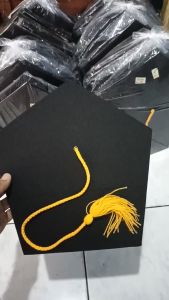 Topi Wisuda / Topi Toga / Topi Sarjana PAUD SD SMP DEWASA MAHASISWA READY STOK