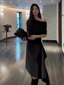VKSOD | Black Off-Shoulder Tshirt Skirt Set