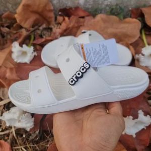 {Buy 1 get Free 4 Jibbitzs=100฿} Crocs Sandal รองเท้าแตะสวมผู้หญิง รองเท้าครอส์ผู้หญิง รองเท้าส้นสูงผู้หญิง รองเท้าส้นเตี้ย 1"  เบานิ่มใส่สบาย